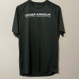 Under Armoir Performance T Shirt Men’s Medium